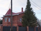 Монтаж снегозадержателей в кровлю из металлочерепицы