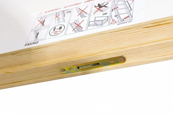 Термоизоляционная лестница Fakro LTK 70x130x305