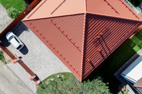 Цементно-песчаная черепица Kriastak Classic Кирпично-Красный