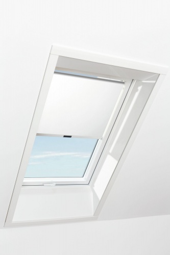 Штора для окон Roto ZRS M крючки 74х140 см