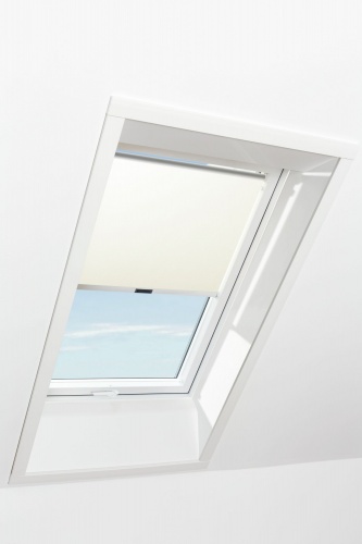 Штора для окон Roto ZRS M крючки 74х140 см