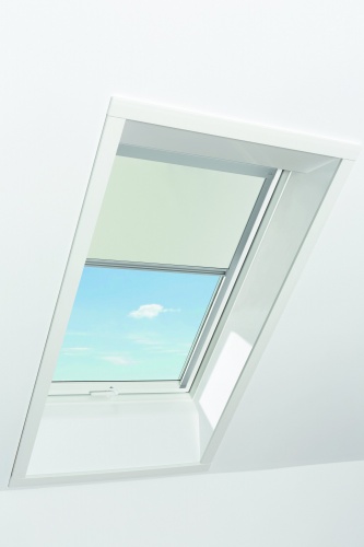 Штора для окон Roto ZRV M блэкаут направляющие 65x98 см