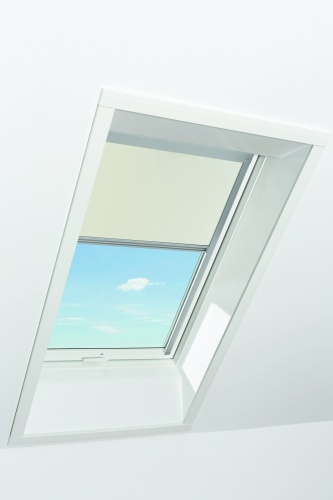 Штора для окон Roto ZRV M блэкаут направляющие 65x98 см