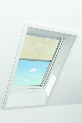 Штора для окон Roto ZRV M блэкаут направляющие 65x98 см