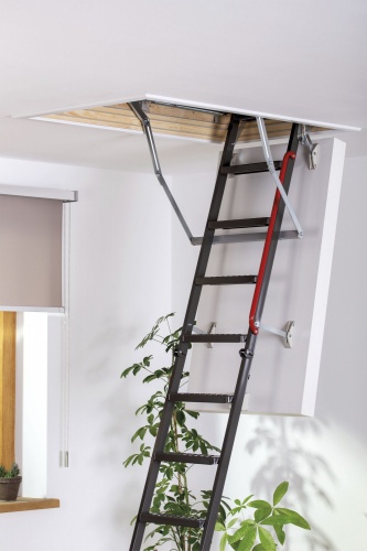 Металлическая лестница теплоизоляционная Fakro LME 70x140x280