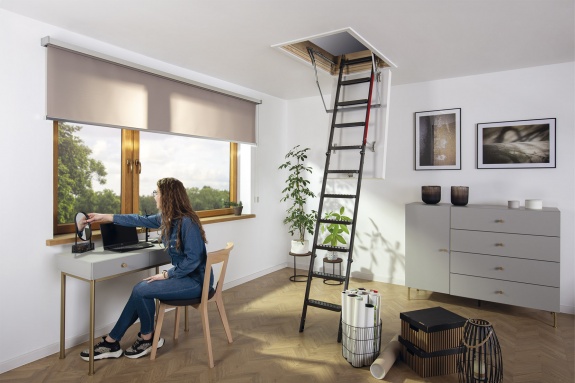 Металлическая лестница супер-теплоизоляционная Fakro LMT 70x140x305