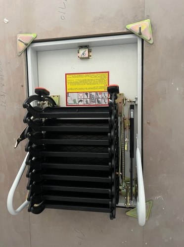 Ножничная лестница Fakro LOFTSTEP LCS (CH) 70x100x300