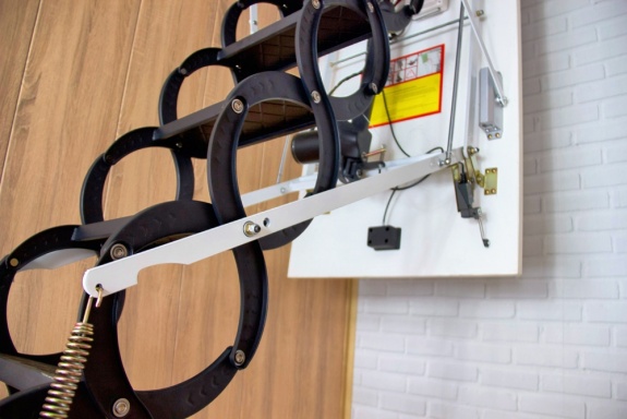 Ножничная лестница автоматическая Fakro LOFTSTEP LCS-E (CH) 70x120x300