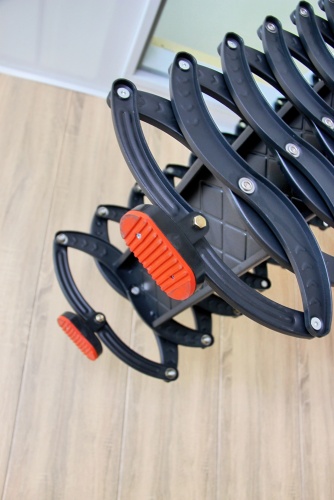 Ножничная лестница автоматическая Fakro LOFTSTEP LCS-E (CH) 70x120x300