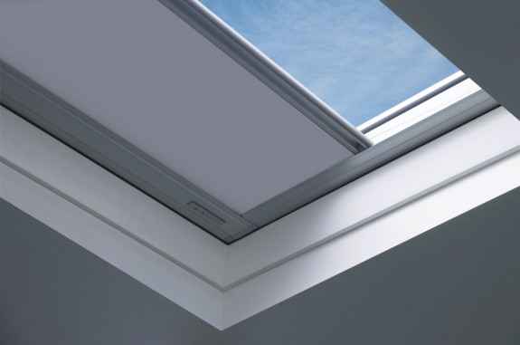 Окно для плоской крыши Fakro DEF-D U6 120x120