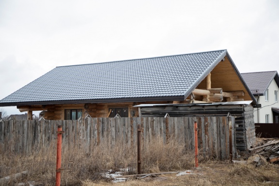 Металлочерепица квинта плюс 0,45 PE RAL 7024 мокрый асфальт