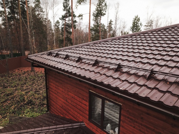 Металлочерепица модульная квинта Uno Grand Line 0,5 Satin RAL 8017 шоколад