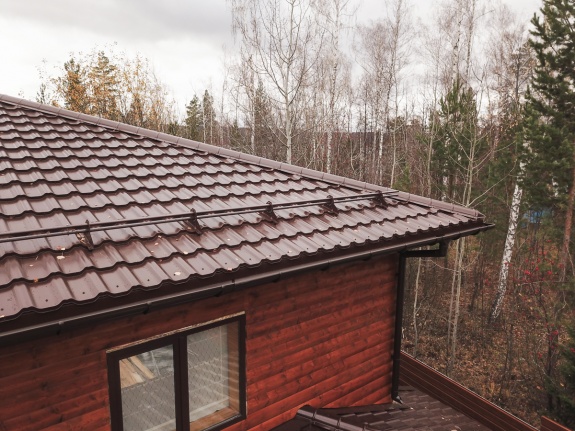 Металлочерепица модульная квинта Uno Grand Line 0,5 Satin RAL 8017 шоколад