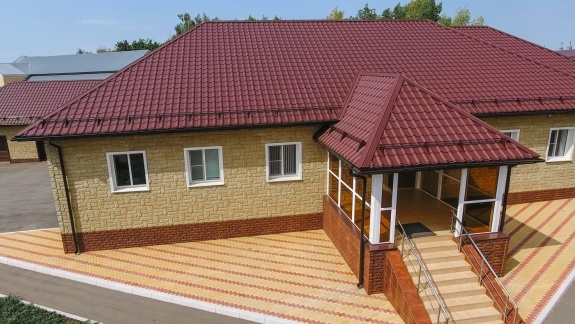 Металлочерепица камея 0,45 Drap RAL 3005 красное вино