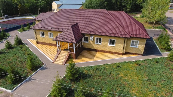 Металлочерепица камея 0,45 Drap RAL 3005 красное вино