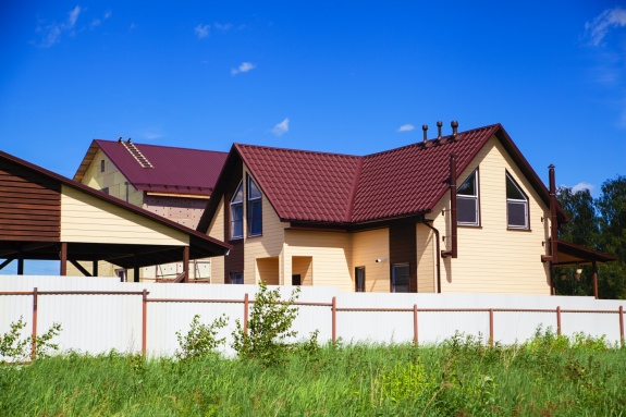Металлочерепица камея 0,45 Drap RAL 3005 красное вино