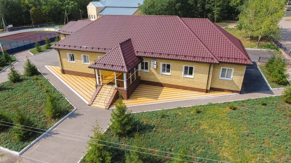Металлочерепица камея 0,45 Drap RAL 3005 красное вино