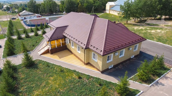 Металлочерепица камея 0,45 Drap RAL 3005 красное вино