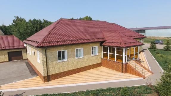 Металлочерепица камея 0,45 Drap RAL 3005 красное вино