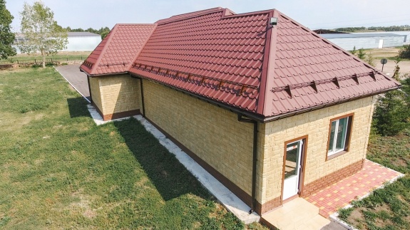 Металлочерепица камея 0,45 Drap RAL 3005 красное вино