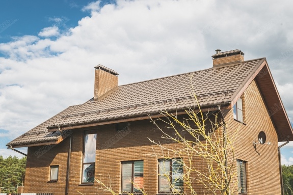 Угол желоба внешний 135 гр 150 мм RAL 8017 шоколад