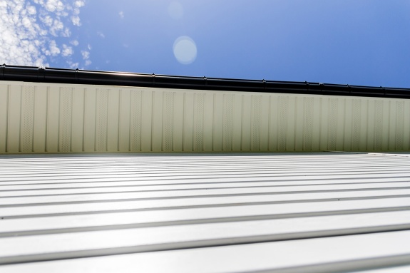 Профиль J 3,00 Grand Line белый (slim)