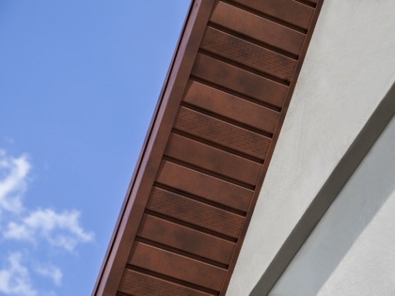 Софит металлический центральная перфорация 0,45 РЕ с пленкой RAL 1015 светлая слоновая кость