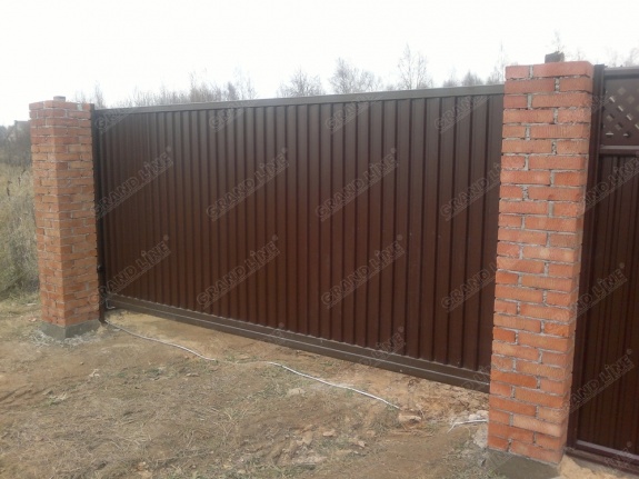 Ворота откатные Estet 2,0х4,5 RAL 8017