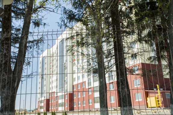 Панель Medium 2,03х2,5 RAL 8017 GL