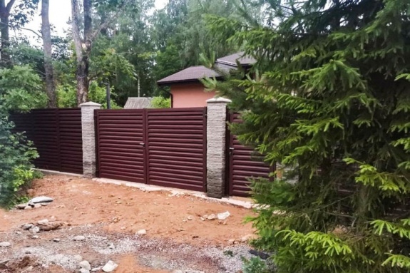 Ворота Жалюзи 2,0х3,6 RAL 9005 без заполнения