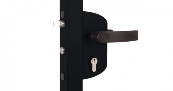 Замок LAKZ 4040 P1 корпус полиамидный с ручками полиамидными черный RAL 9005 Grand Line